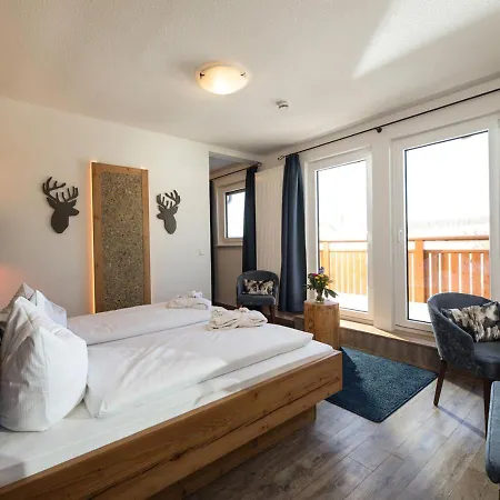 Hotel Thaelerhaeusle Mit Schwimmbad 4*
