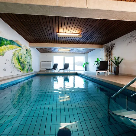 Thaelerhaeusle Mit Schwimmbad