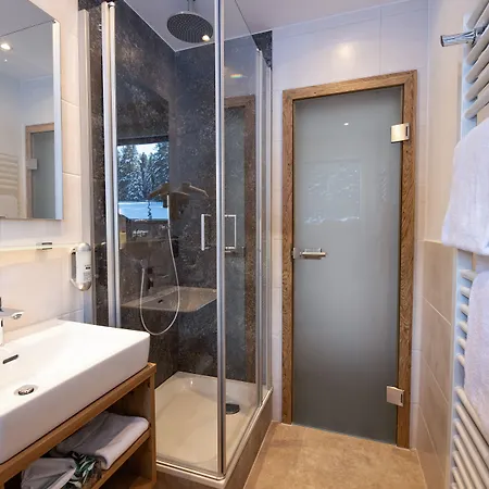 Hotell Thaelerhaeusle Mit Schwimmbad