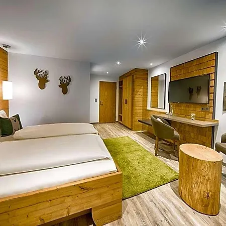 Hotel Thaelerhaeusle Mit Schwimmbad 4*