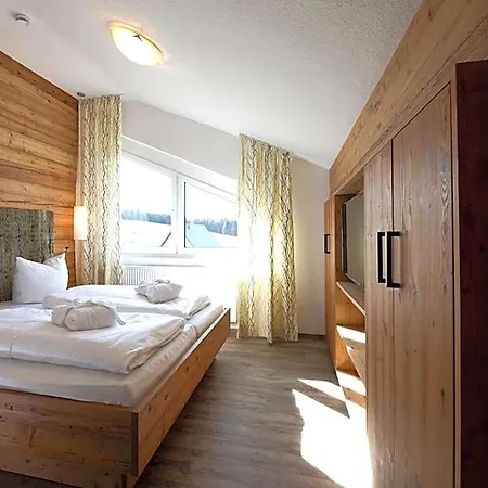 Hotel Thaelerhaeusle Mit Schwimmbad 4*