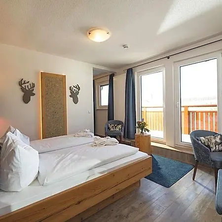 Hotel Thaelerhaeusle Mit Schwimmbad 4*