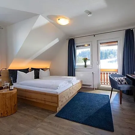 Thaelerhaeusle Mit Schwimmbad Hotel